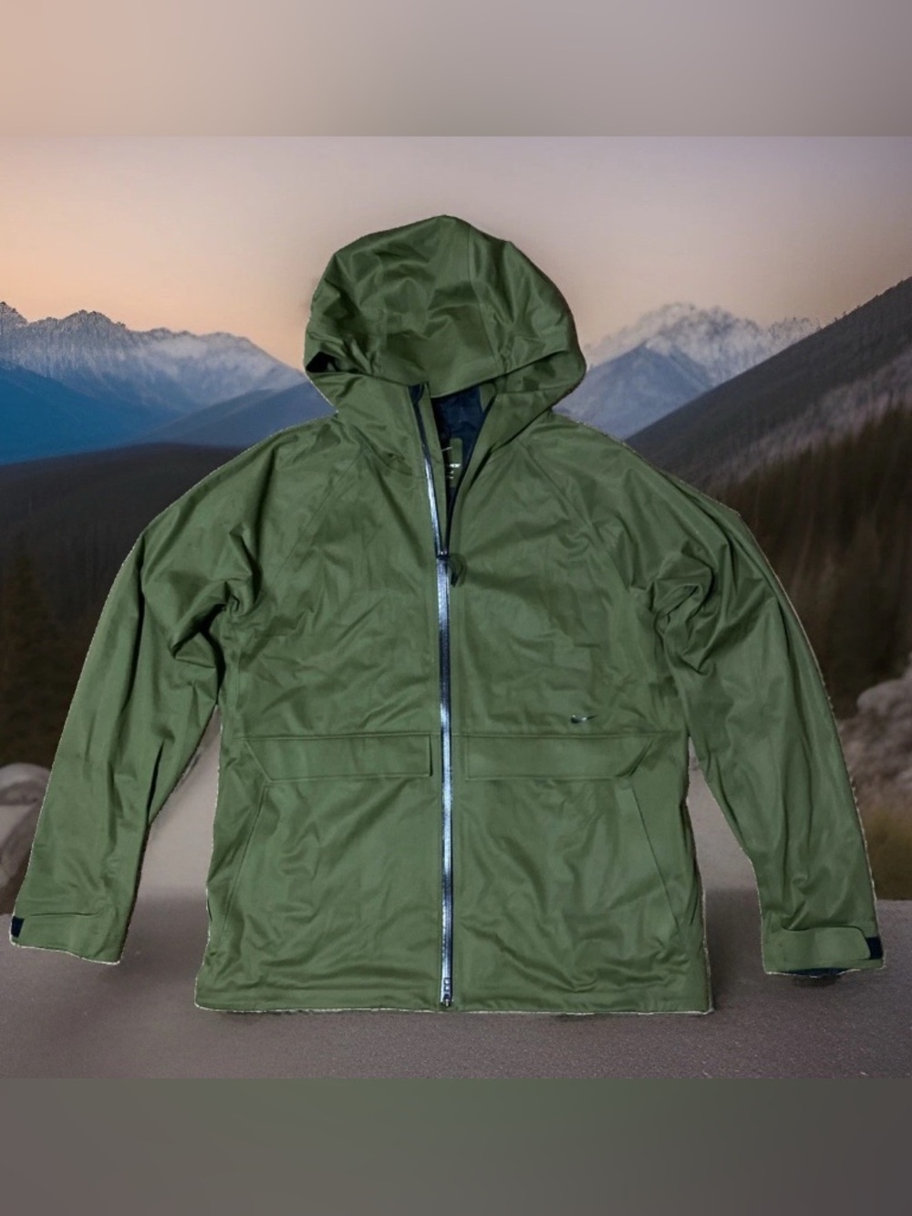 Nike Storm-Fit ADV APS Versatile Large Army Green Hoodie Rain Jacket Waterproof